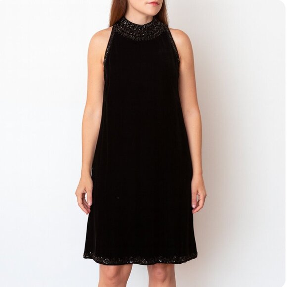 Badgley Mischka Dresses & Skirts - Badgley Mischka Black Velvet cocktail dress beaded size 10 NWT $595